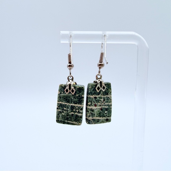 Green Jasper Style Stone Dangle Earrings Silver Tone Boho Rectangle Drop - Picture 3 of 8